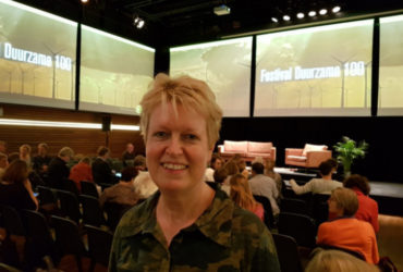 Marijke de Jong aanwezig bij het Duurzame 100 Festival van Trouw namens het Beter Leven keurmerk